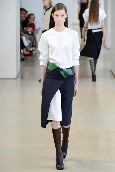 Look 35